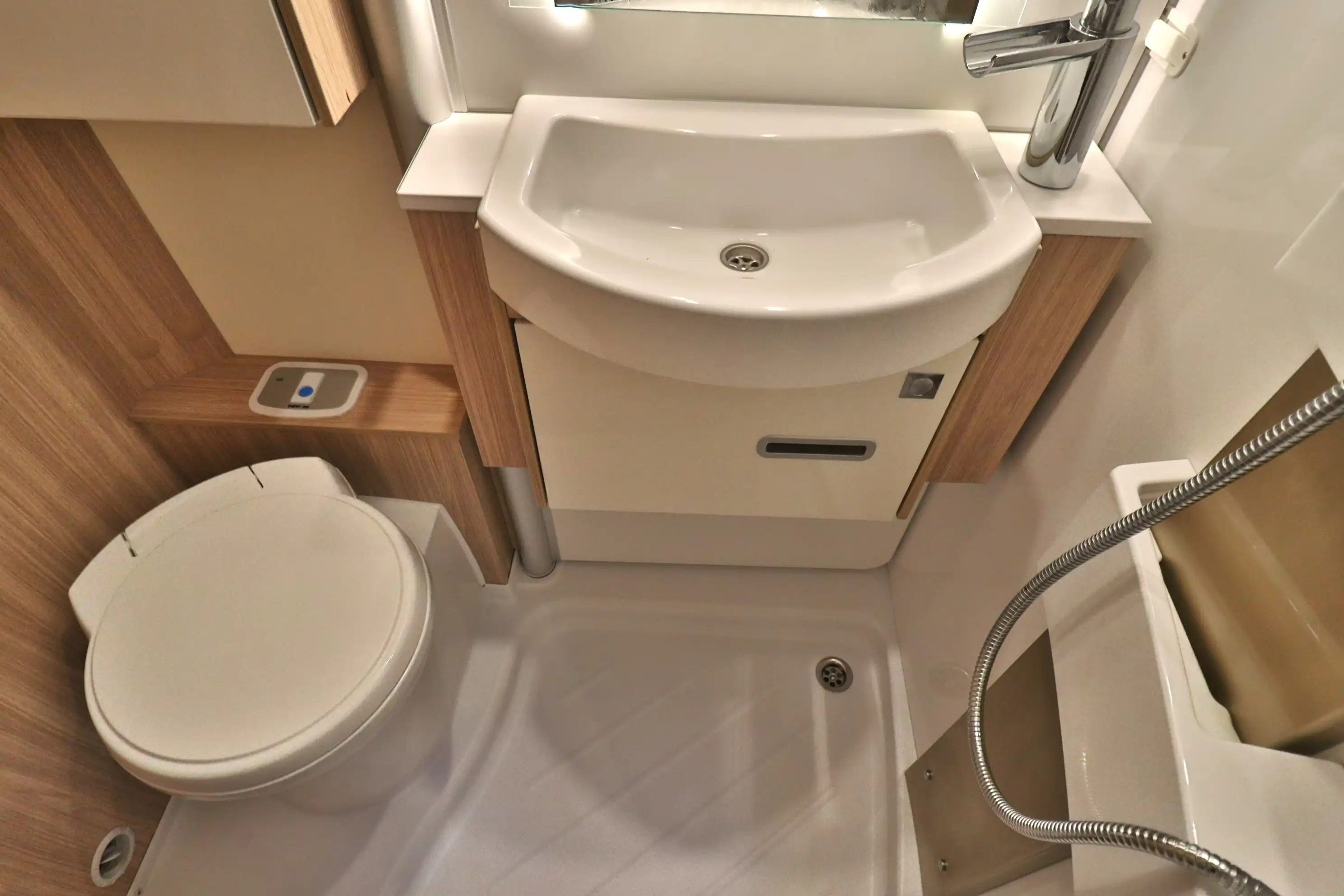 BUERSTNER M 690 Harmony-Line Freistatt Edition